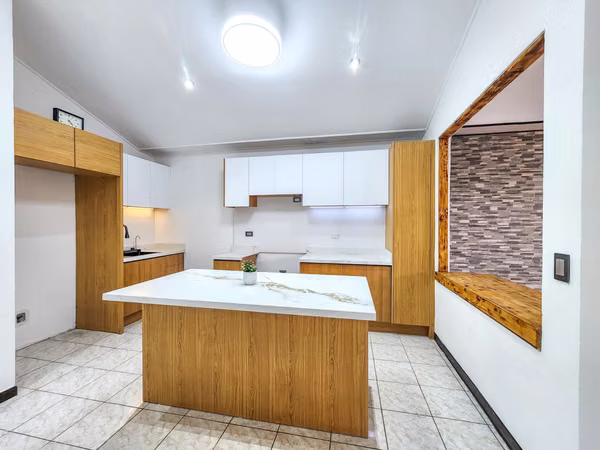 Casa en Venta Santa Ana | Quintas Don Lalo | 409 m² | 3 Hab | 6 Parqueos
