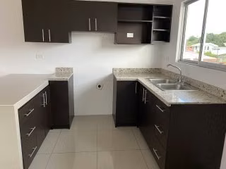 Alquiler Apt. La Ribera de Belen  Moderno, comfortable, seguro
