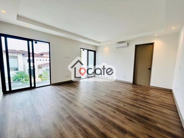Venta de casa de lujo, Condominio en Piedades de Santa Ana