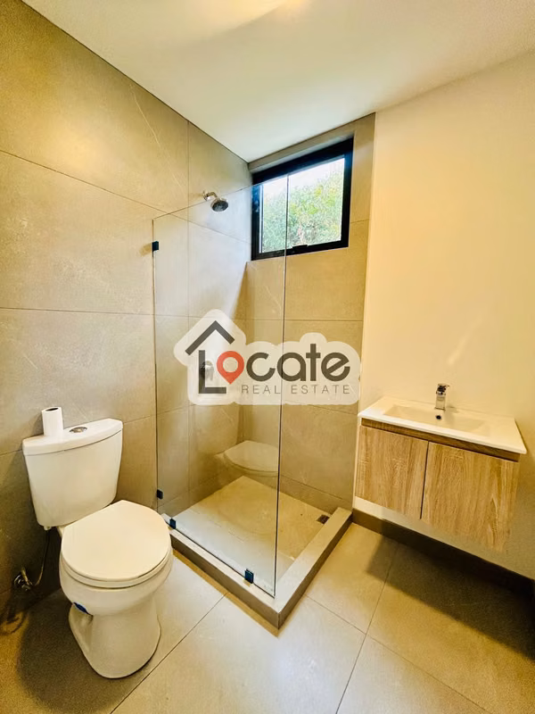 Venta de casa de lujo, Condominio en Piedades de Santa Ana