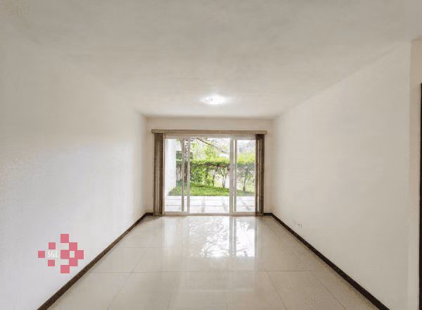 Apartamento con jardín en venta, Río Oro de Santa Ana.
