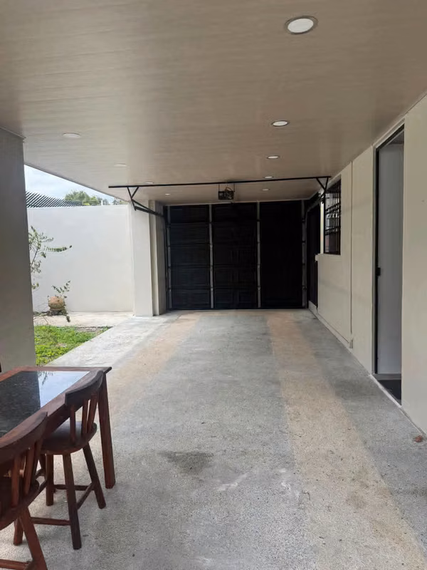 Se Vende Hermosa Casa Recién Remodelada, San Pablo de Heredia.