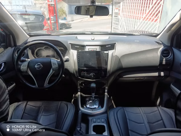 Nissan frontier NP300