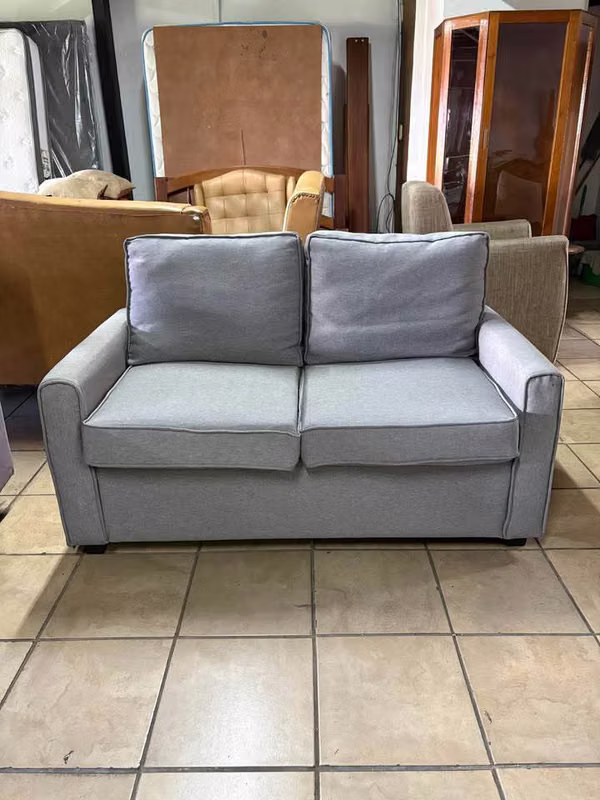 Sofá Cama Individual Americano Con Herraje. Como Nuevo Mide 1, 35 mt Largo X 80 cm Fondo