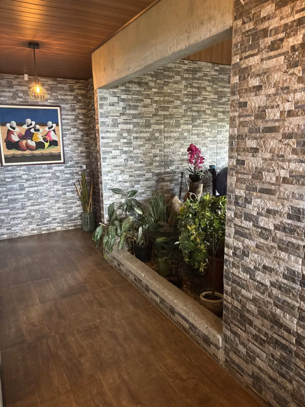 Residencia y Apartamento en venta Heredia