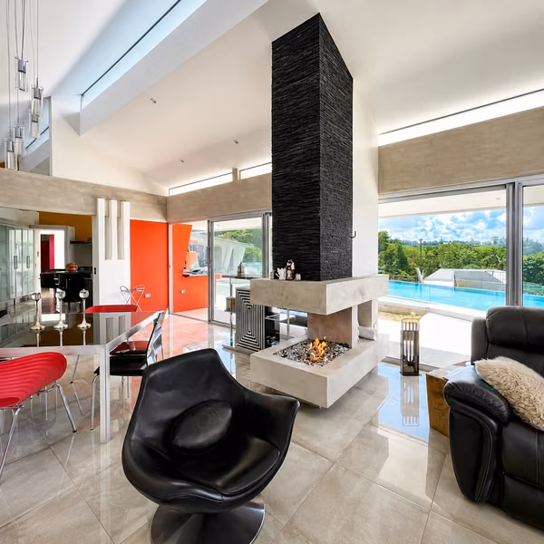 Exclusiva residencia de montaña con piscina y vistas panorámicas en Coronado, Costa Rica