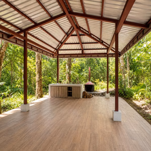Se vende finca de más de 1 hectárea en San Rafael de Heredia, rodeada de naturaleza