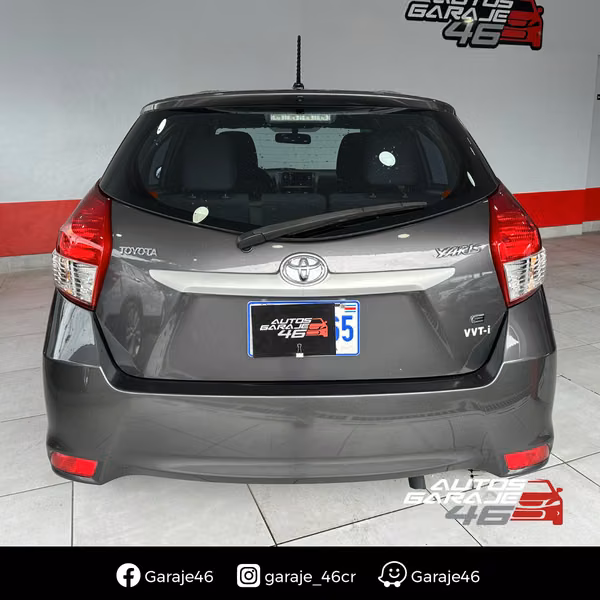 TOYOTA YARIS E 2017