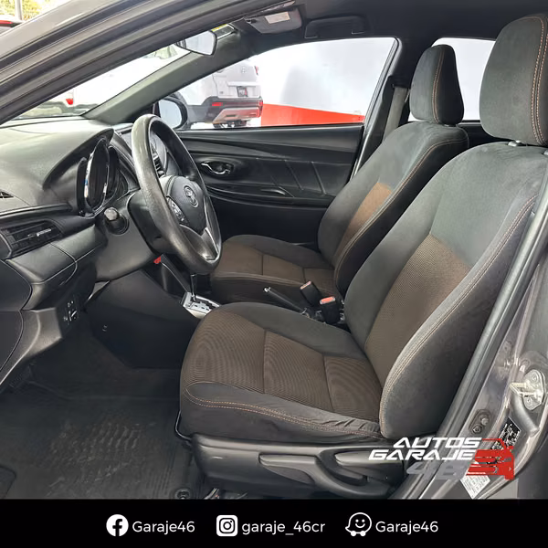 TOYOTA YARIS E 2017