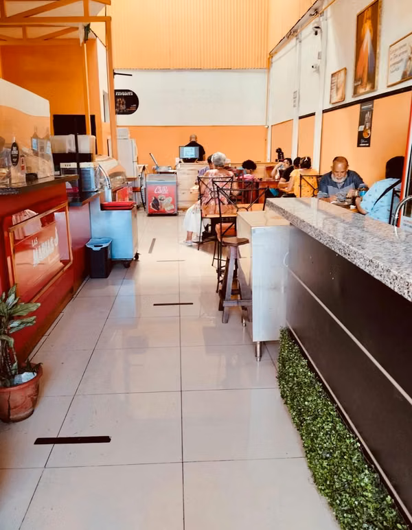 LOCAL COMERCIAL EN TIBAS, EXC PUNTO CON MÁS DE 16 AÑOS CON ACTIVIDAD COMERCIAL 24/7