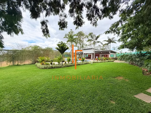 Apartamento de 2 Habitaciones con vistas en Heredia