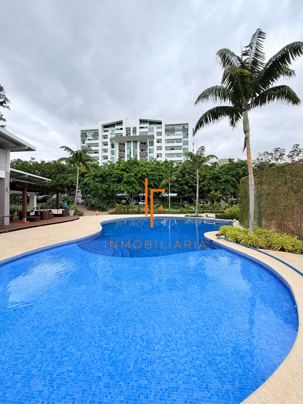 Apartamento de 2 Habitaciones con vistas en Heredia