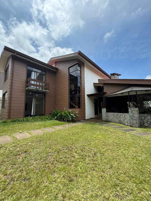VENTA DE PROPIEDAD EN HEREDIA SAN RAFAEL DE HEREDIA LUGAR PRIVADO