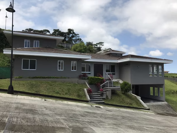Alquiler de Casa en Condominio Cerro Colón, Ciudad Colón