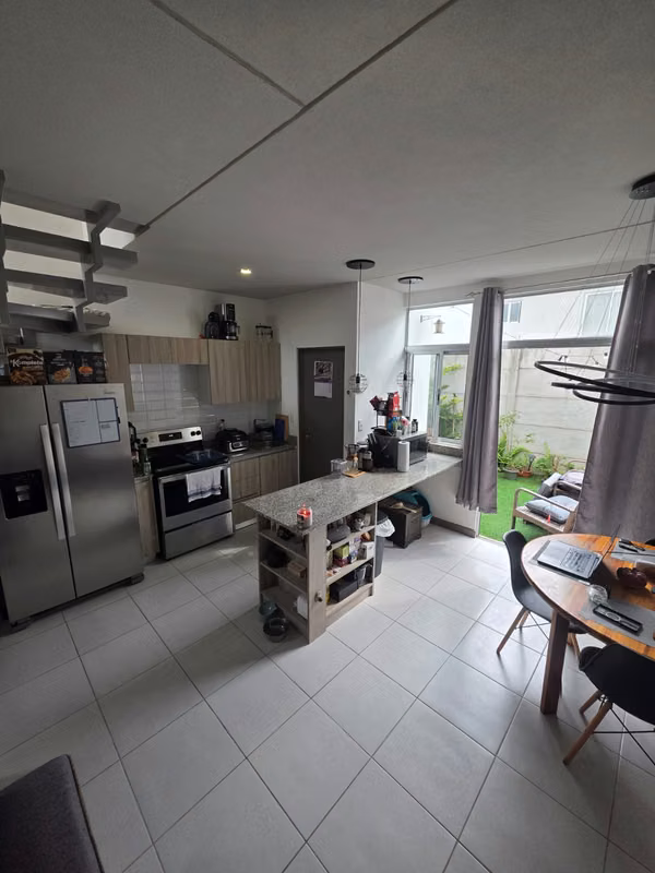 Venta de hermosa casa en condominio Latitud 222, Mercedes heredia