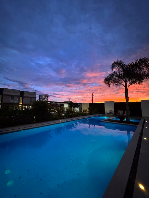 Venta de hermosa casa en condominio Latitud 222, Mercedes heredia