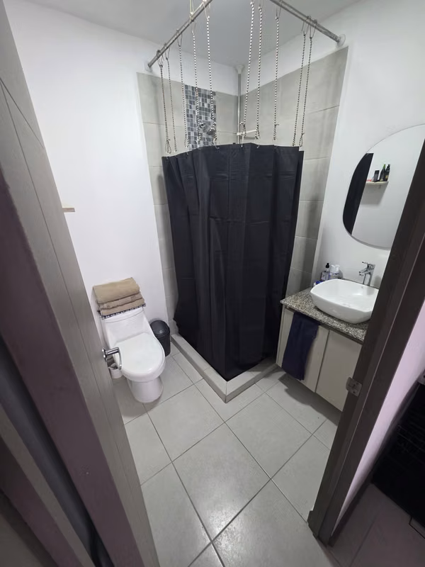 Venta de hermosa casa en condominio Latitud 222, Mercedes heredia