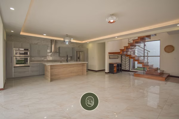 CASA ESQUINERA 3 HAB EN CONDOMINIO LAS MESETAS | LA GUÁCIMA, ALAJUELA