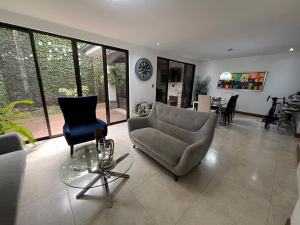 Casa en Venta en Lindora | Amplios Espacios y Excelentes Amenidades