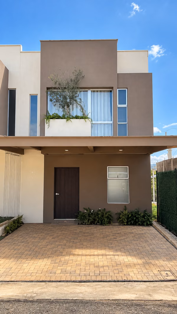 Casa Nueva en Condominio | 3 Habitaciones | Santa Bárbara, Heredia | US$165,000