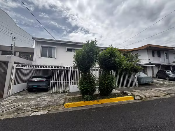 Casa independiente Nunciatura 400m2 para demolición ubicación premiun