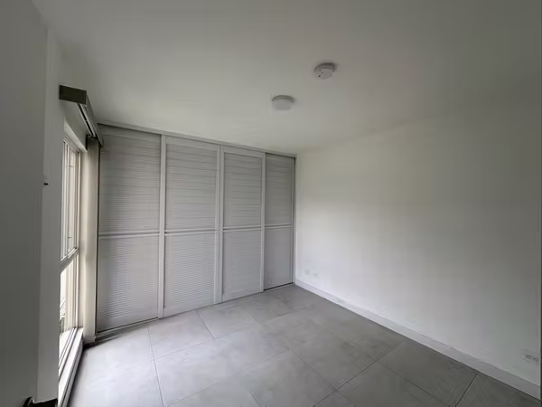 Piso 2| 3 Hab | Línea Blanca | Monte Alto Granadilla | 1 Parqueo