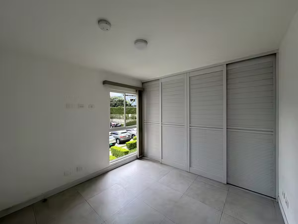 Piso 2| 3 Hab | Línea Blanca | Monte Alto Granadilla | 1 Parqueo