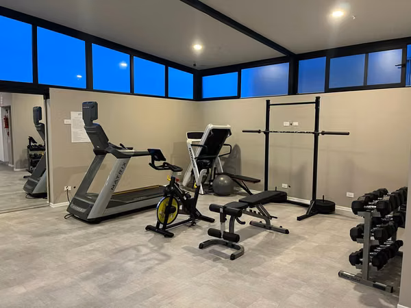 Apartamento Studio Amoblado con Parqueo en Barrio Escalante