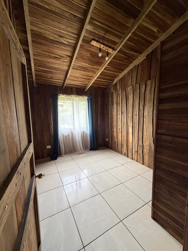 Alquiler de Casa amplia en Naranjo Alajuela