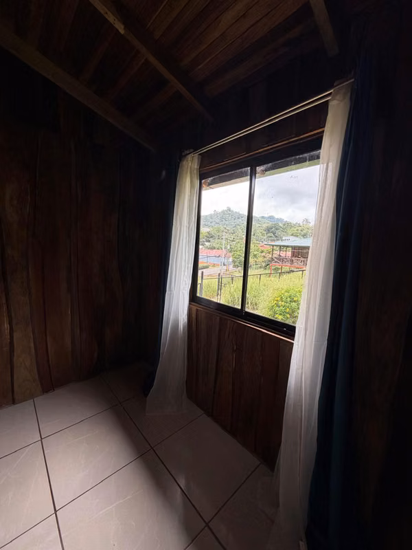 Alquiler de Casa amplia en Naranjo Alajuela