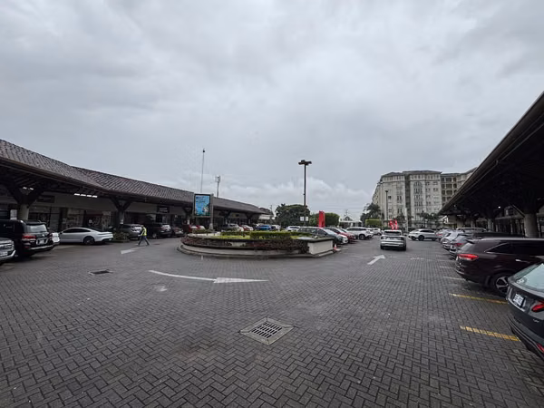 ALQUILER DE LOCAL EN PLAZA - SAN RAFEL ESCAZU
