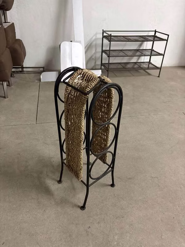 Cava For Wines and Forged Iron Licors and Natural Fiber brought from India, like New Month 22 cm Width X 22 cm Background X 58 cm High