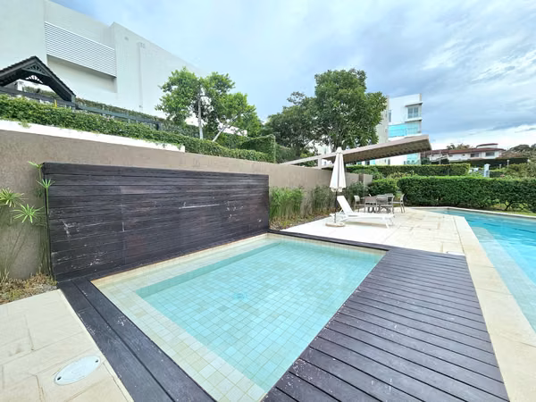 Apartamento Amueblado de Lujo - 2 Hab. - Terraza Privada - Guachipelín Norte