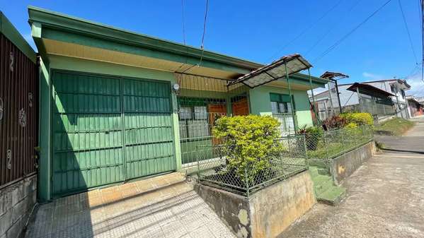 HOME FOR COMMERCIAL OR RESIDENTIAL USE – SAN RAMÓN, ALAJUELA