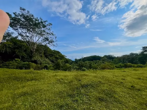 Exclusive Ocean View 2,7 hectares (6.8Acres) Estate Land in Playa Hermosa Hills