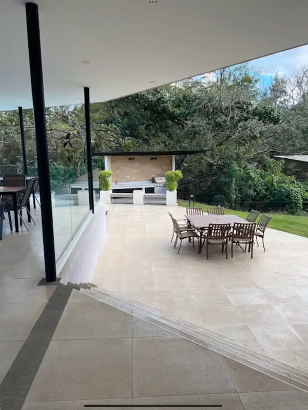 Condominio Moderno en Venta en Lindora 43, Santa Ana
