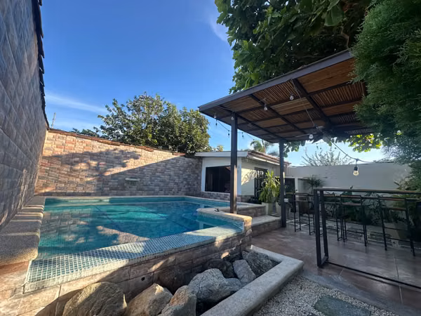 Casa Jacó Sol con Piscina Privada y Jacuzzi