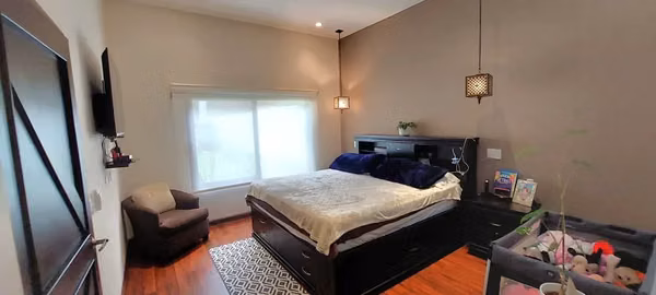 Casa de Lujo en Heredia: Diseño Moderno, Amplio Jardín y Acabados de Primera