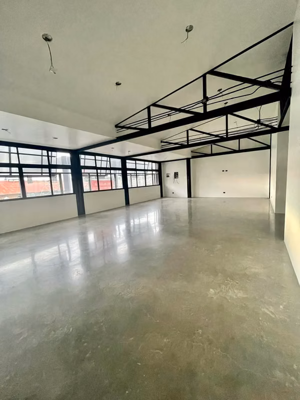 Modern 4-Bedroom Commercial Building with Flexible Space in San José, Barrio Escalante