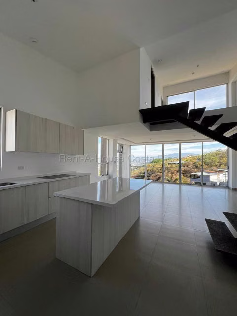 2-Level Penthouse for Rent in Santa Ana. 26-2125