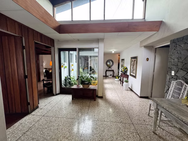 Venta de casa de uso Mixto, Barrio la Granja - 43285