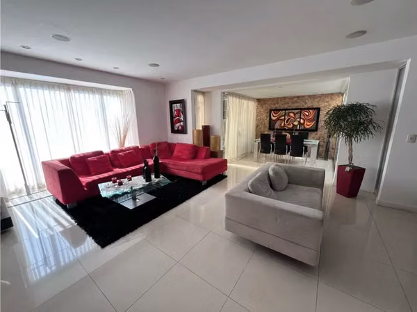 Venta de Condominio de Lujo en Santa Ana Centro