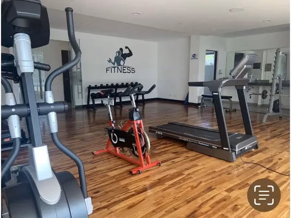 Apartamento/Condominio Versátil en Pozos, Santa Ana