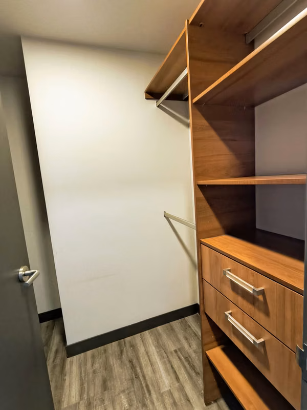 ALQUILER DE APARTAMENTO AMUEBLADO, UBICADO EN CONDOMINIO SECRT SABANA