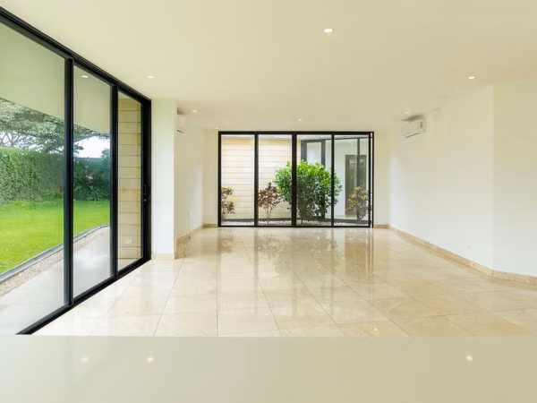VENTA DE CASA EN VALLE DEL SOL DE UN NIVEL