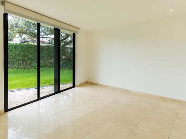 VENTA DE CASA EN VALLE DEL SOL DE UN NIVEL