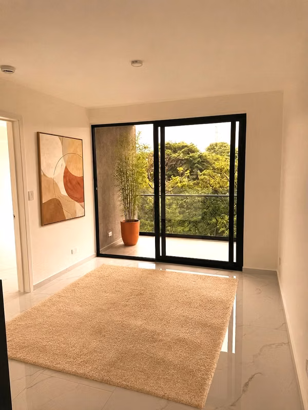 Apartamento semi amueblado en alquiler en Rohrmoser:  modernidad y serenidad natural (ref : 96)