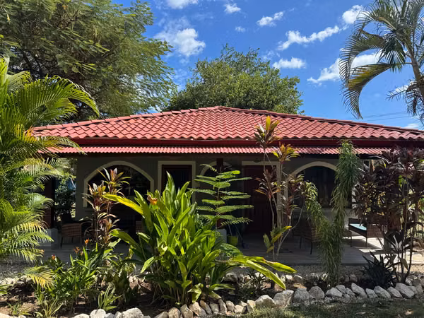 VILLA IBISCO EN ALQUILER PLAYA POTRERO