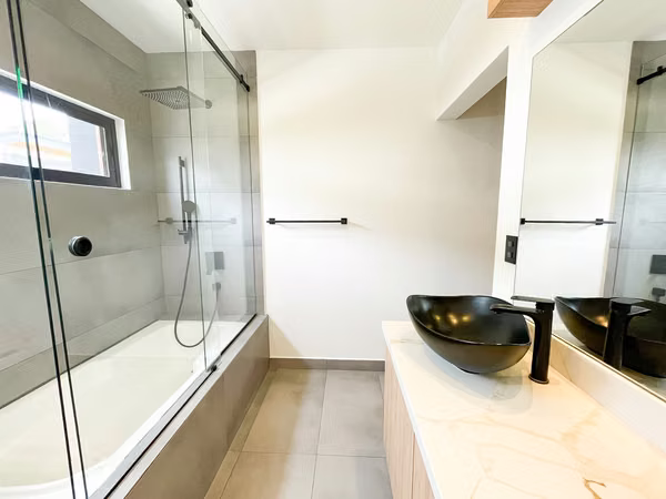 Venta de casa en condominio en Santa Ana Centro