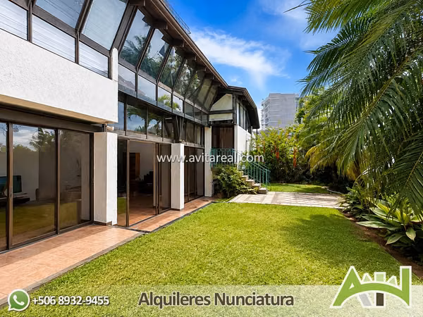 House for Rent in Nunciatura | Mixed-use zoning